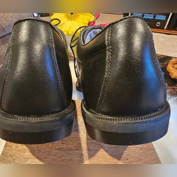 Salvatore Ferragamo Laceup Pebbled Leather Oxford Dress Shoes Size 9.5 main image 11